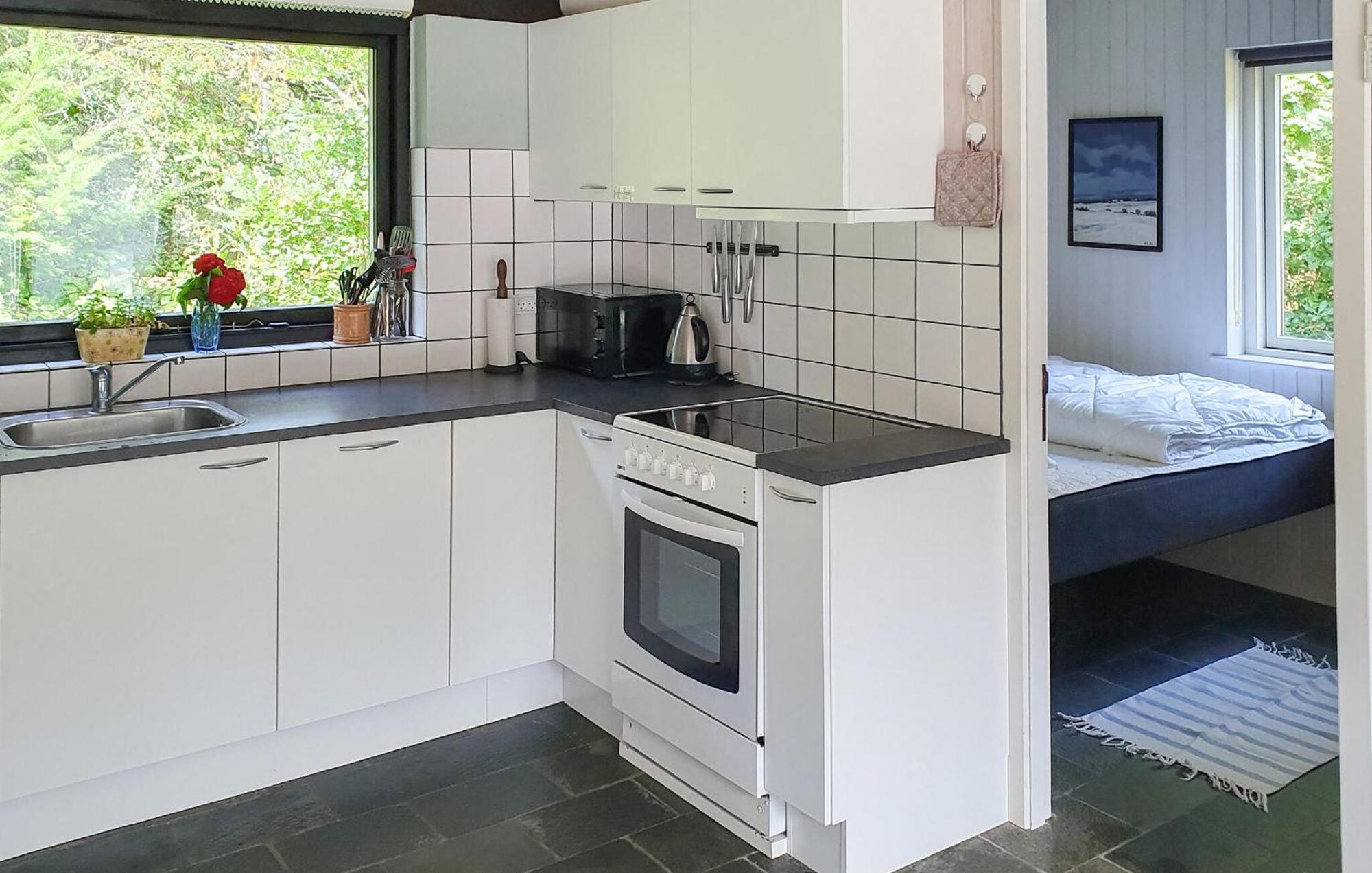 3 Bedroom Awesome Home In Nexo Екстер'єр фото